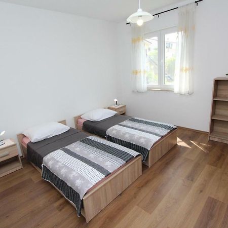 Apartment Dina روفينج المظهر الخارجي الصورة