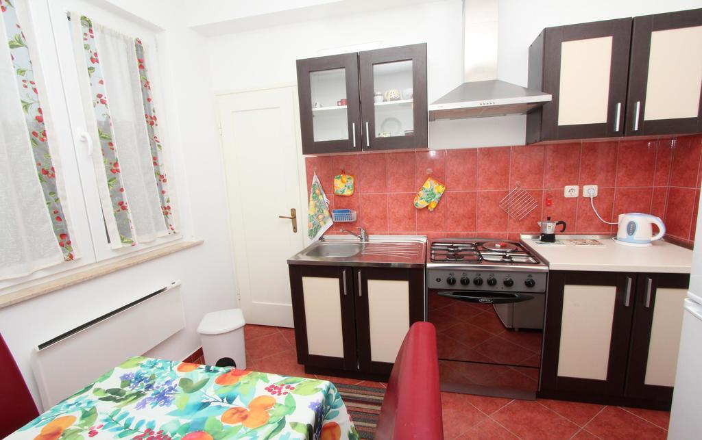 Apartment Dina روفينج المظهر الخارجي الصورة