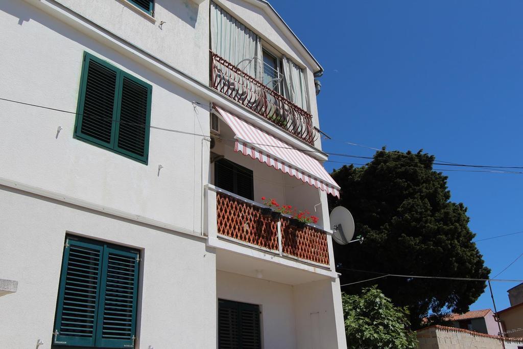 Apartment Dina روفينج المظهر الخارجي الصورة
