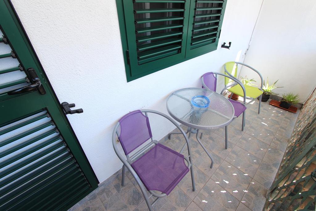 Apartment Dina روفينج المظهر الخارجي الصورة
