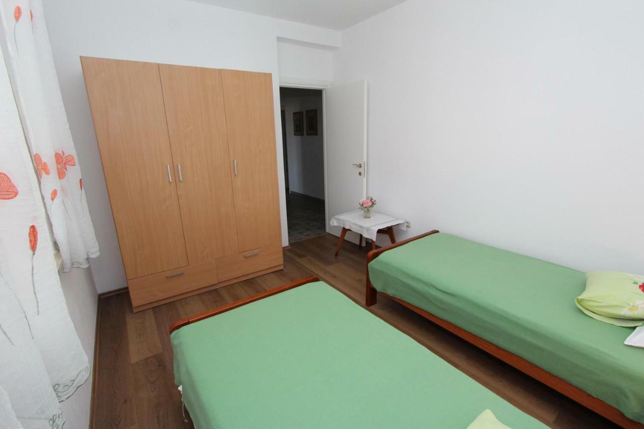 Apartment Dina روفينج المظهر الخارجي الصورة