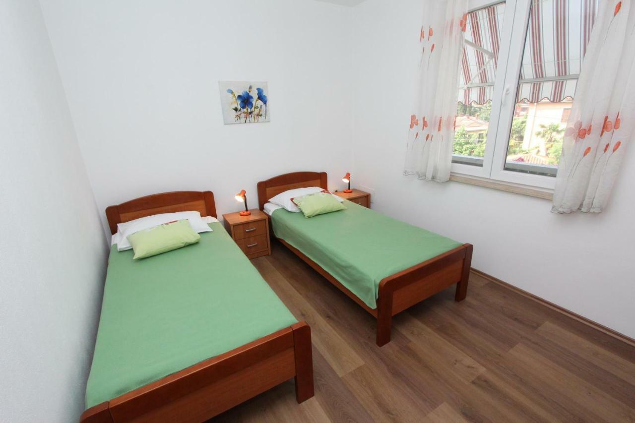 Apartment Dina روفينج المظهر الخارجي الصورة
